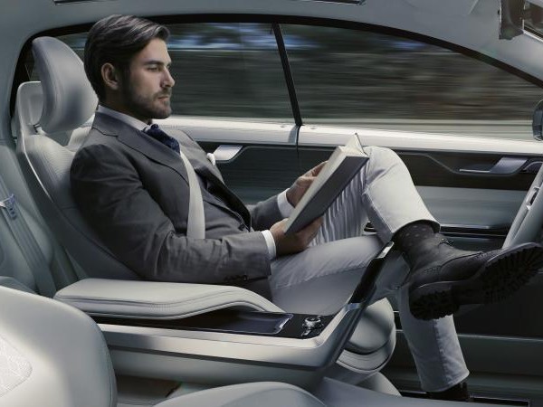 volvo-autonomous-driving-uai-600x450.jpg