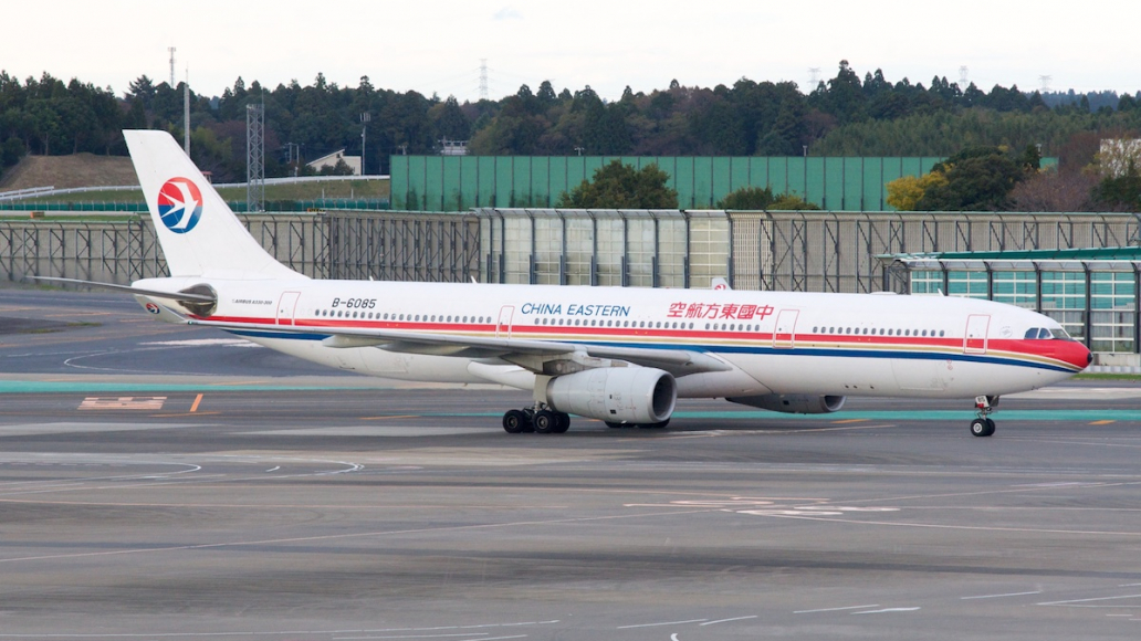 东航 客机