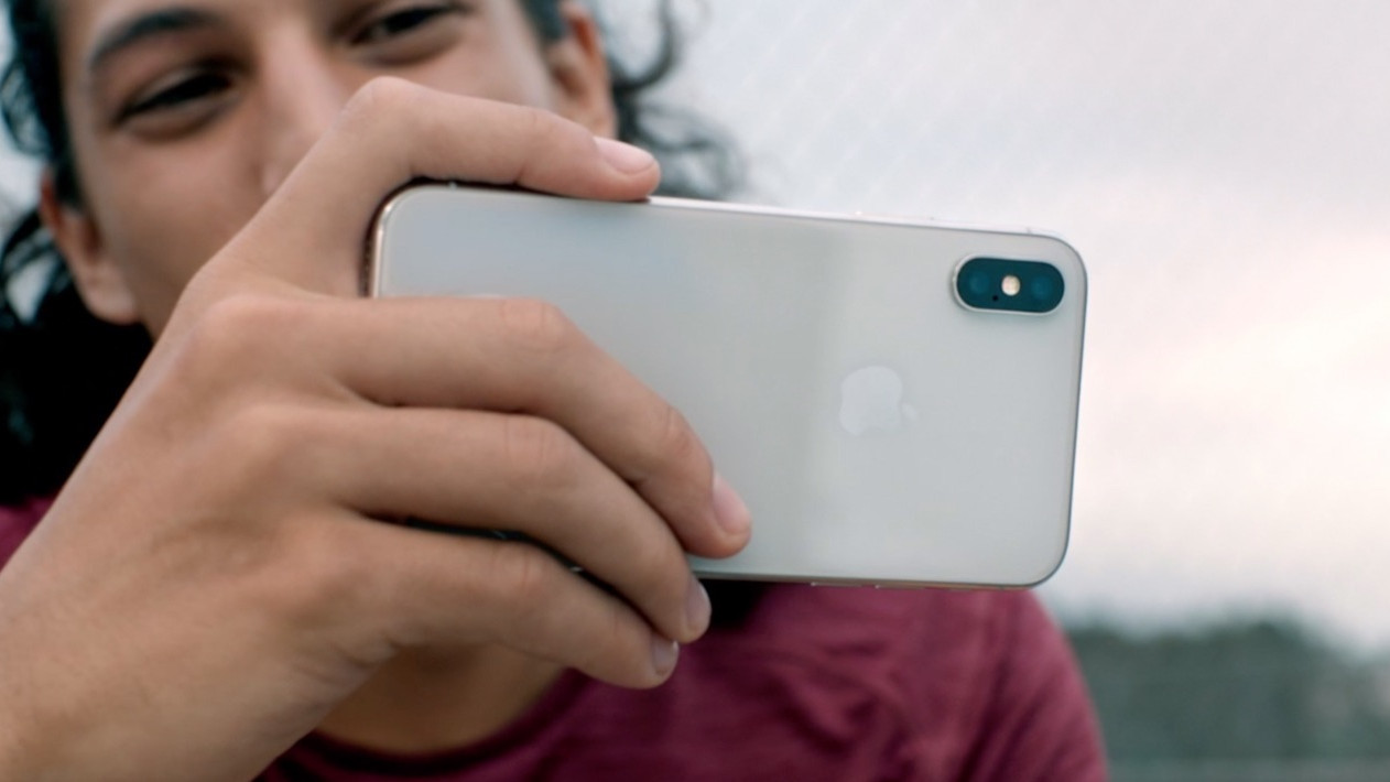 iPhone X
