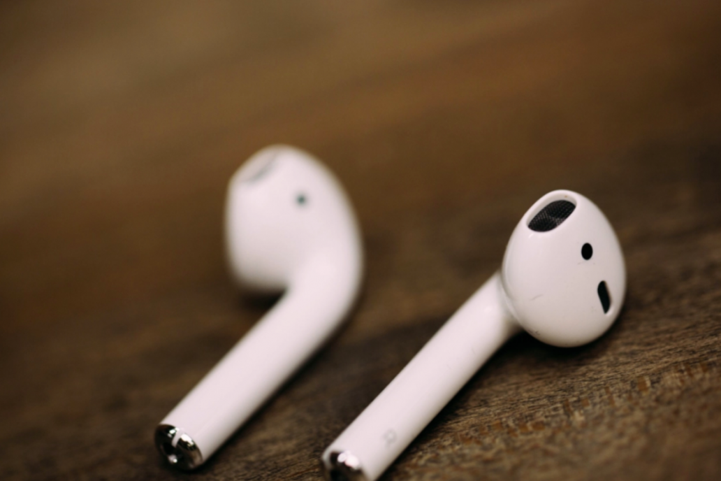 苹果的 AirPods 在 iOS 12 中将获得一项对听力受限人士非常有用的功能
