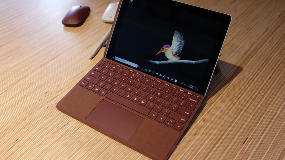 这就是微软的新平板电脑 Surface Go
