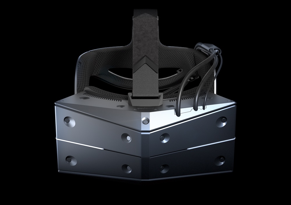 StarVR 推出搭载集成眼动追踪的 VR 头戴式设备